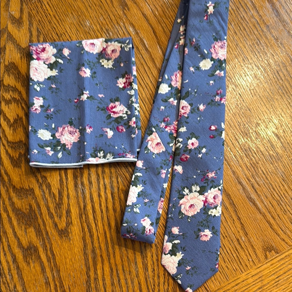 Floral Blue Tie and Pocket Square Set